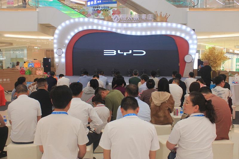 ���t�I(l��ng)����������£����f�ȁ��Ϻ���W(w��ng)�Ŀ��ذ�܇�ͼ��w����